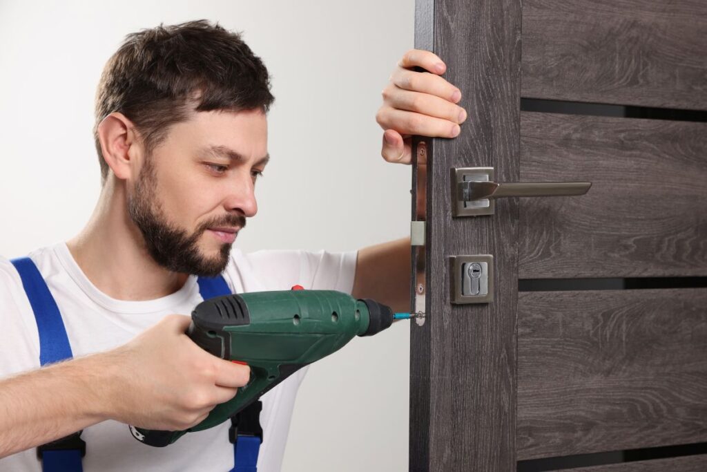 Installation de serrure multipoints Barbizon (77630) SOS Serrurier Vachette
